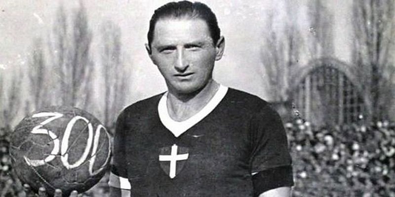 Huyền thoại Silvio Piola giữ kỷ lục ghi nhiều bàn nhất tại Serie A
